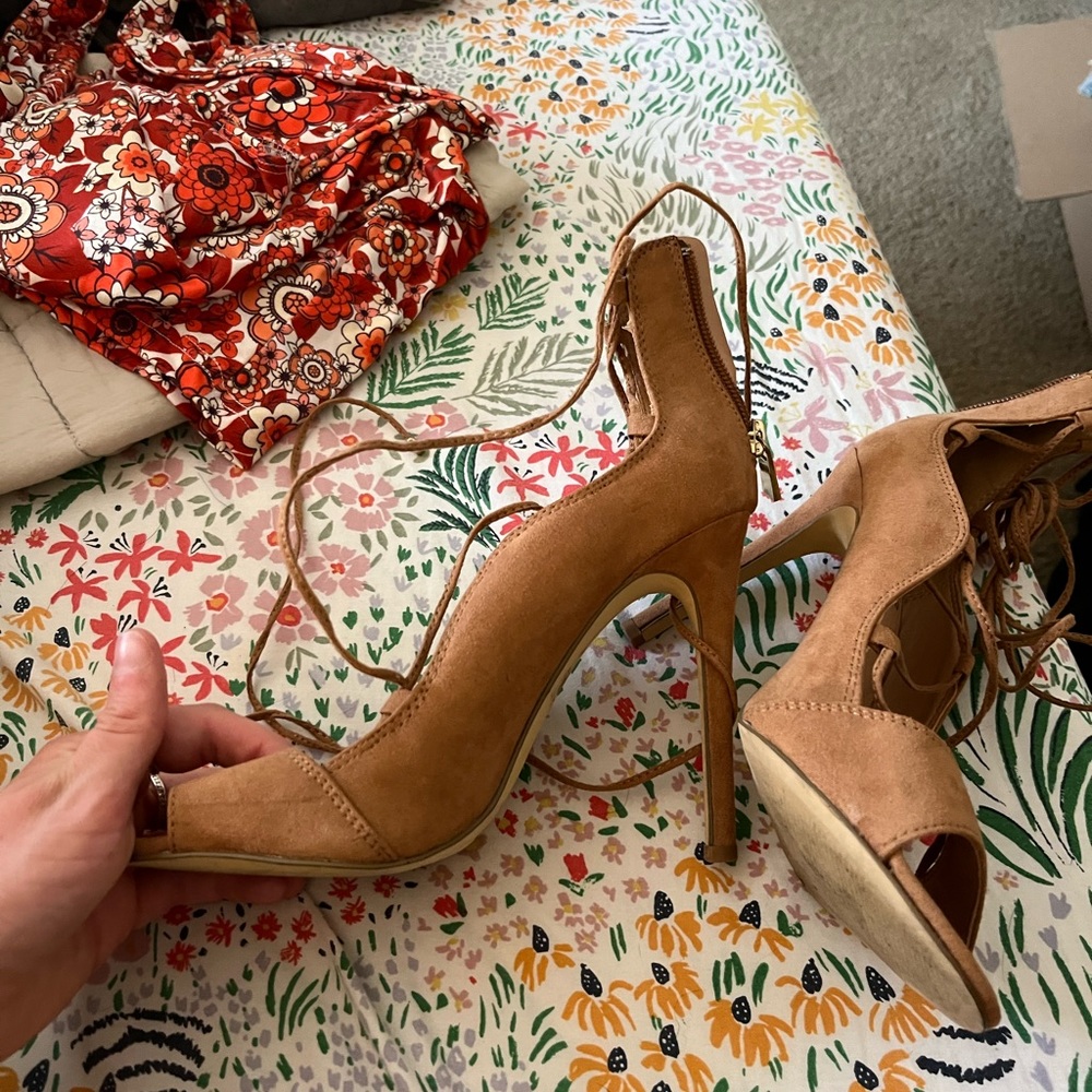 Nude/Tan Suede Heels